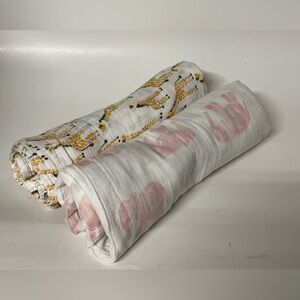 Burt's Bees Baby Swaddles Muslin Cotton Baby Blankets Lot 2 Giraffe Elephant